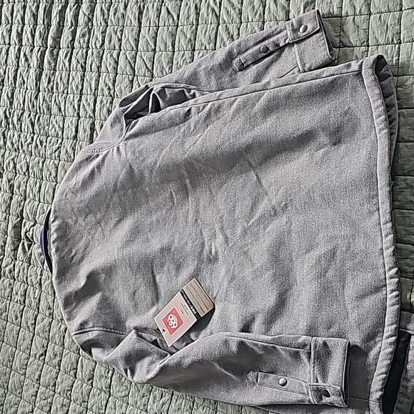 686 Sherpa Divide Coat - Picture 2 of 6